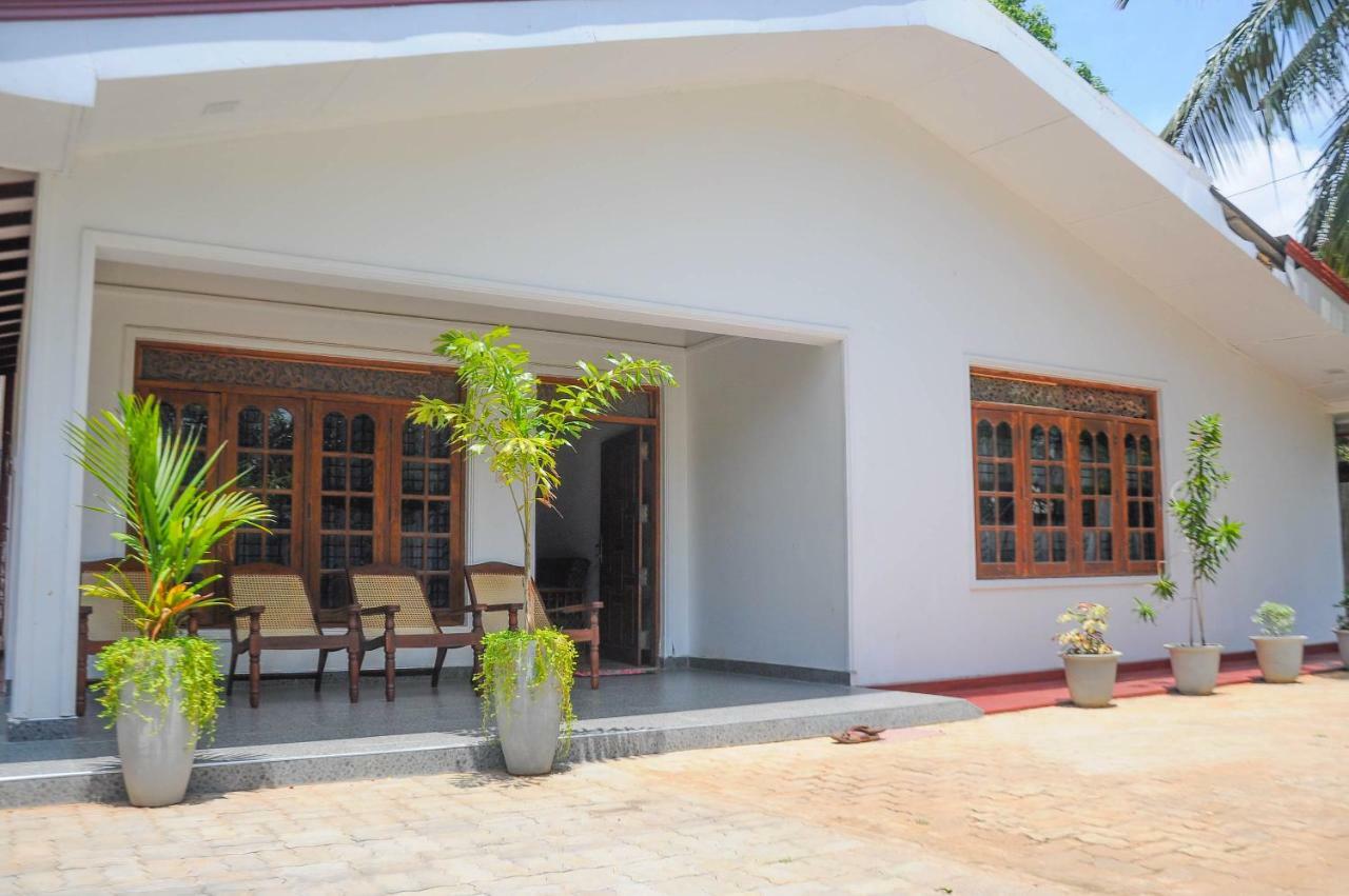 Restwell Homestay Dambulla Exteriör bild