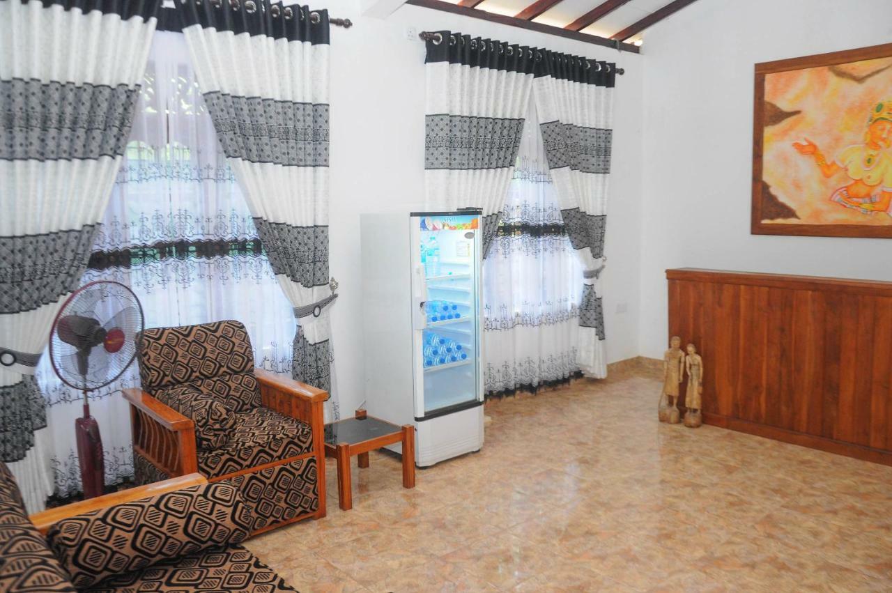Restwell Homestay Dambulla Exteriör bild