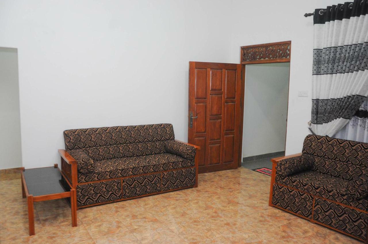 Restwell Homestay Dambulla Exteriör bild
