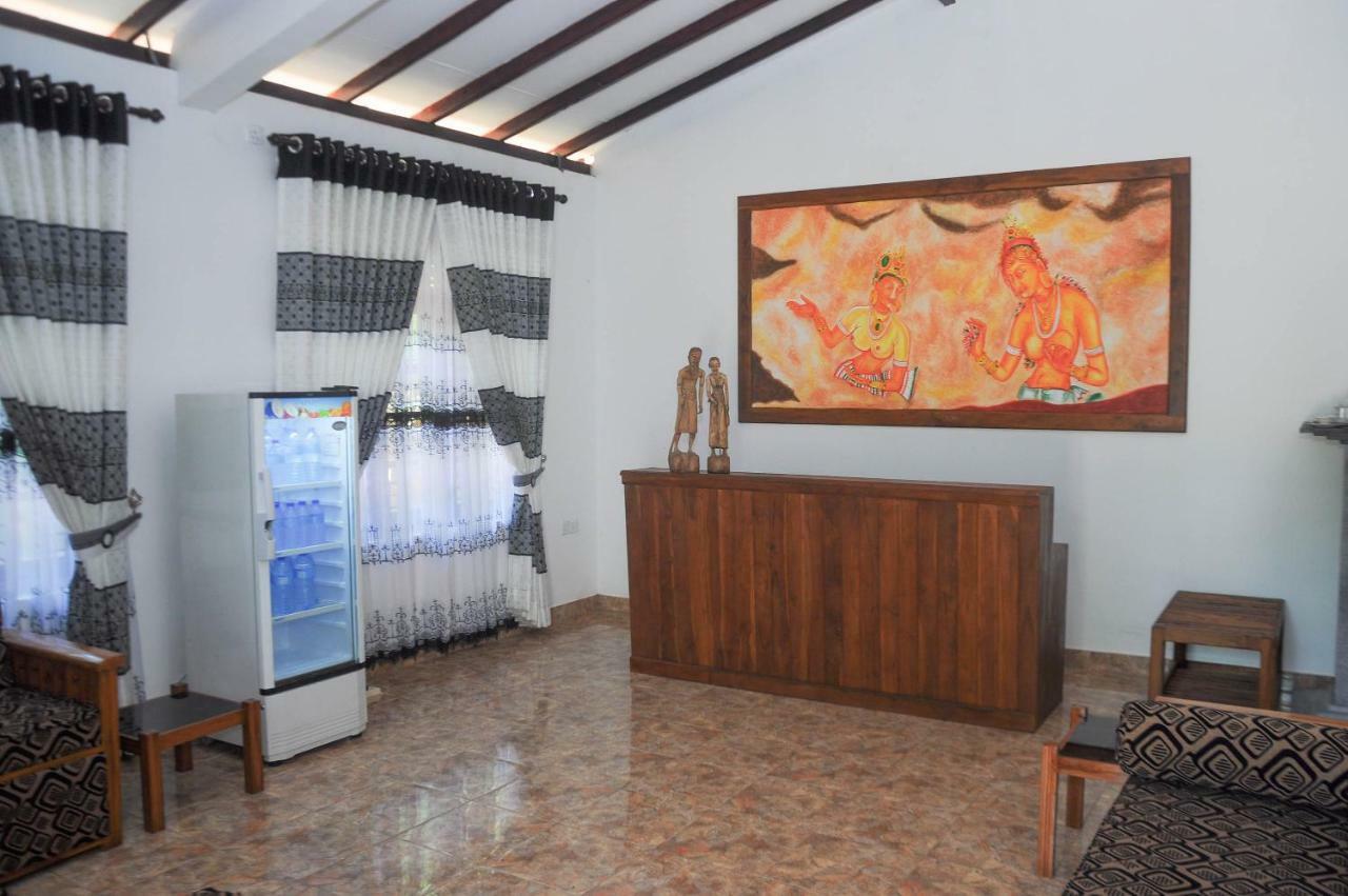 Restwell Homestay Dambulla Exteriör bild