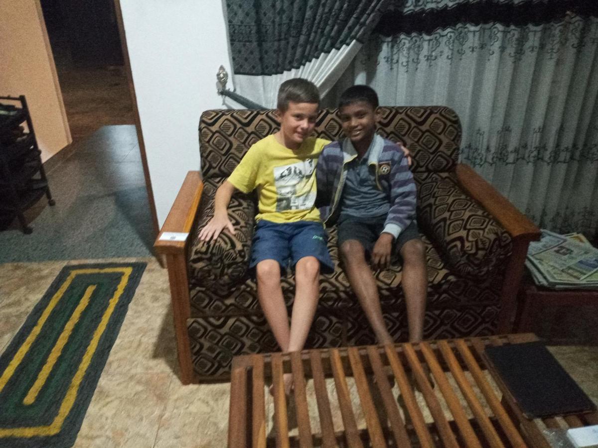 Restwell Homestay Dambulla Exteriör bild