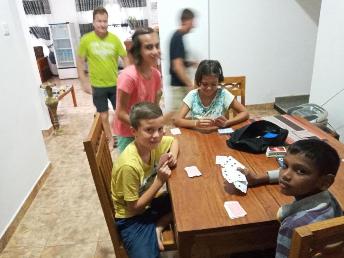 Restwell Homestay Dambulla Exteriör bild